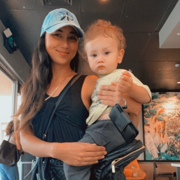 Meet your Posher, Crystal - Picture 1 of 1